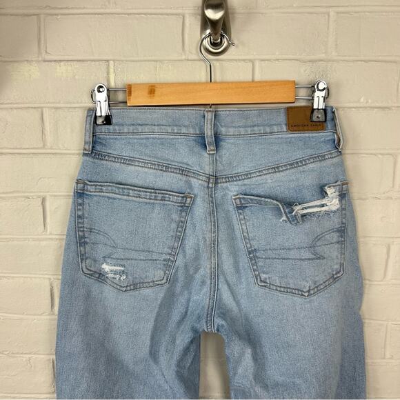 American Eagle Distressed Light Wash 90s Straight Leg Jeans Size 00 - Picture 11 of 13